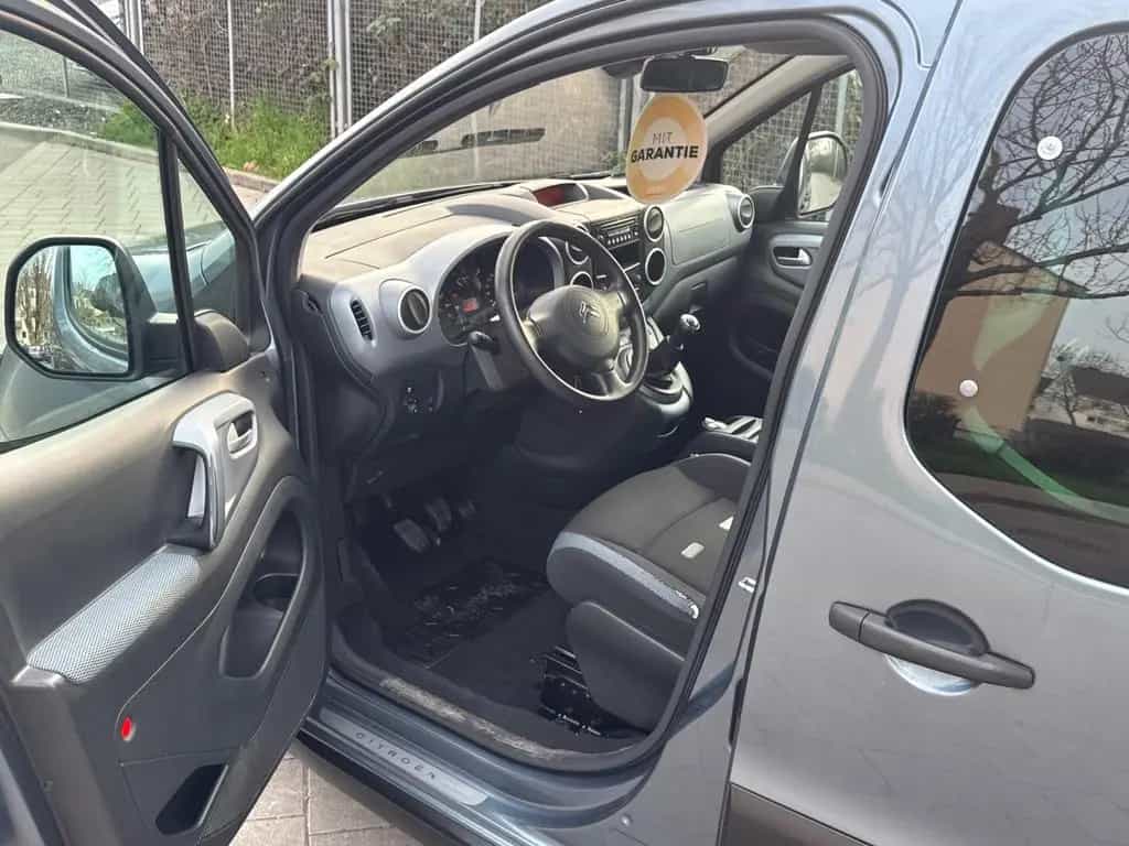 Citroën Berlingo 1.6 Kombi XTR 5-SITZER+KLIMAAUT+MFL+ISO 01/2009-photo-12