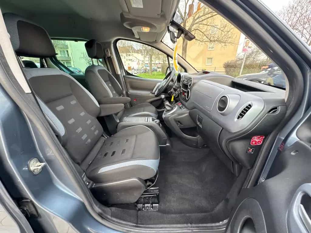 Citroën Berlingo 1.6 Kombi XTR 5-SITZER+KLIMAAUT+MFL+ISO 01/2009-photo-19
