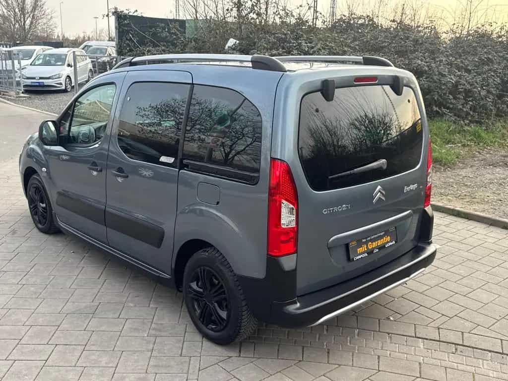 Citroën Berlingo 1.6 Kombi XTR 5-SITZER+KLIMAAUT+MFL+ISO 01/2009-photo-6