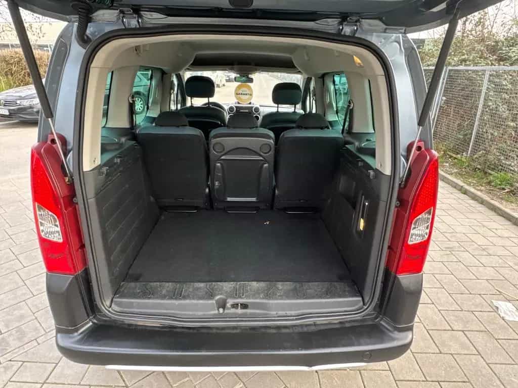 Citroën Berlingo 1.6 Kombi XTR 5-SITZER+KLIMAAUT+MFL+ISO 01/2009-photo-9