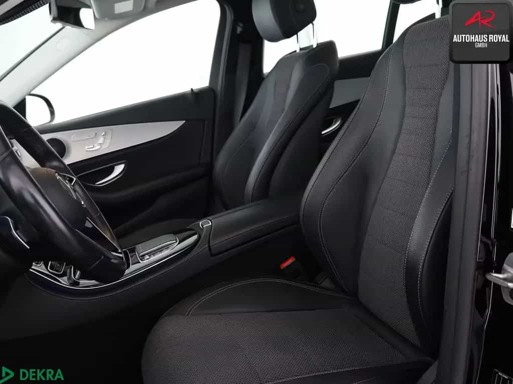 Mercedes-Benz E 300 d T 4M AMG KAMERA,PANO,AMBIENTE,MEMORY,AHK 07/2022-photo-10