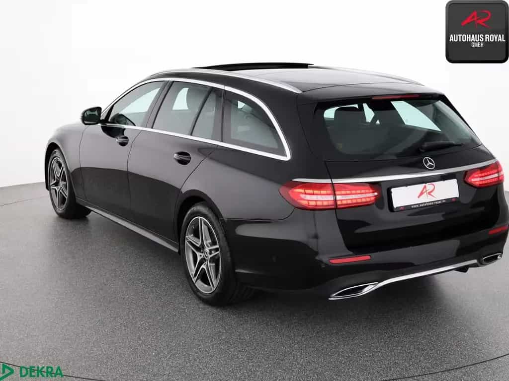 Mercedes-Benz E 300 d T 4M AMG KAMERA,PANO,AMBIENTE,MEMORY,AHK 07/2022-photo-2