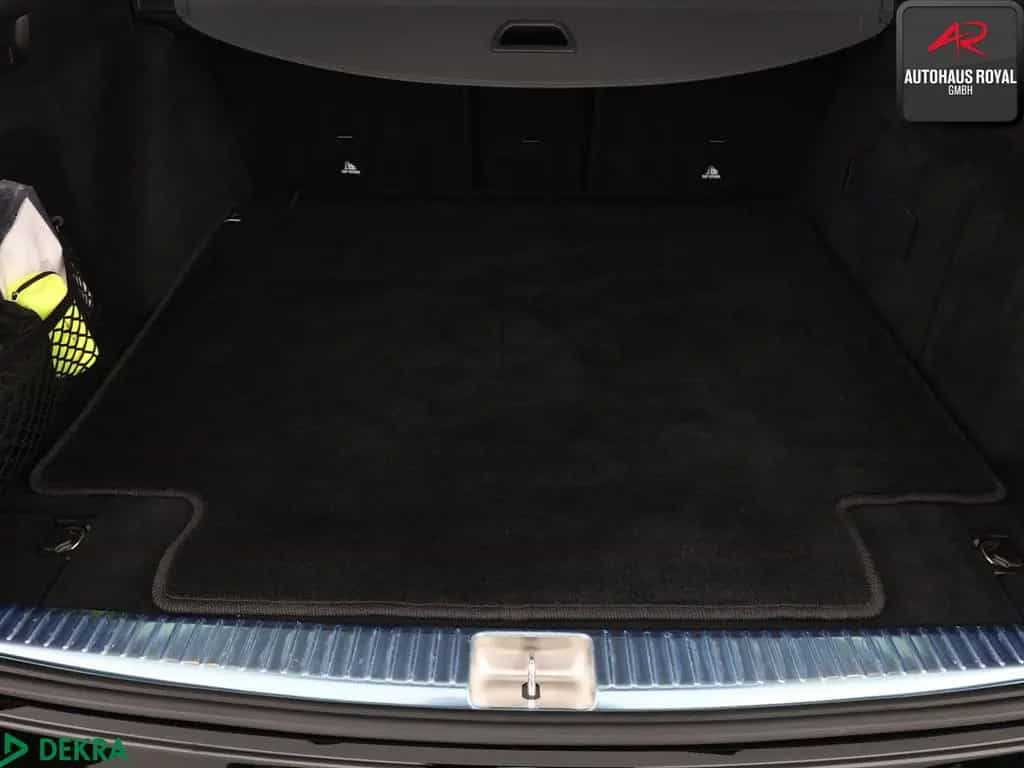 Mercedes-Benz E 300 d T 4M AMG KAMERA,PANO,AMBIENTE,MEMORY,AHK 07/2022-photo-25