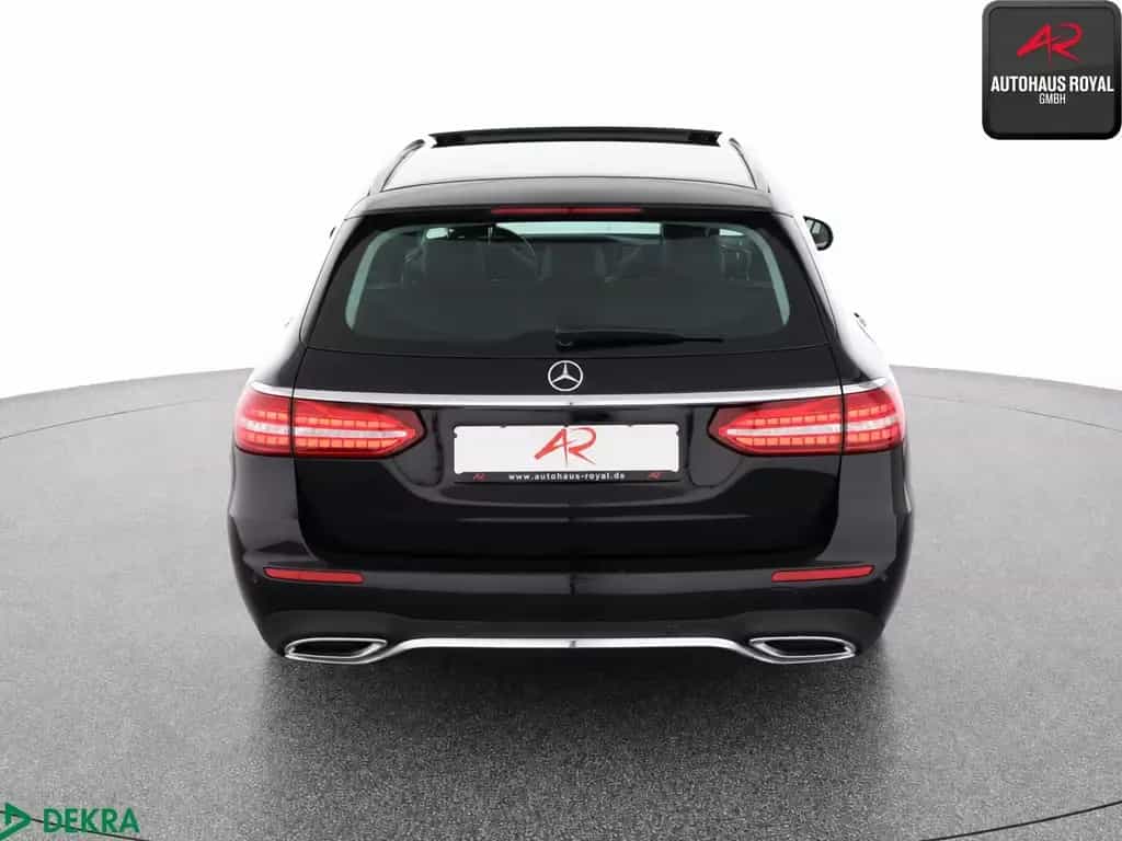 Mercedes-Benz E 300 d T 4M AMG KAMERA,PANO,AMBIENTE,MEMORY,AHK 07/2022-photo-3