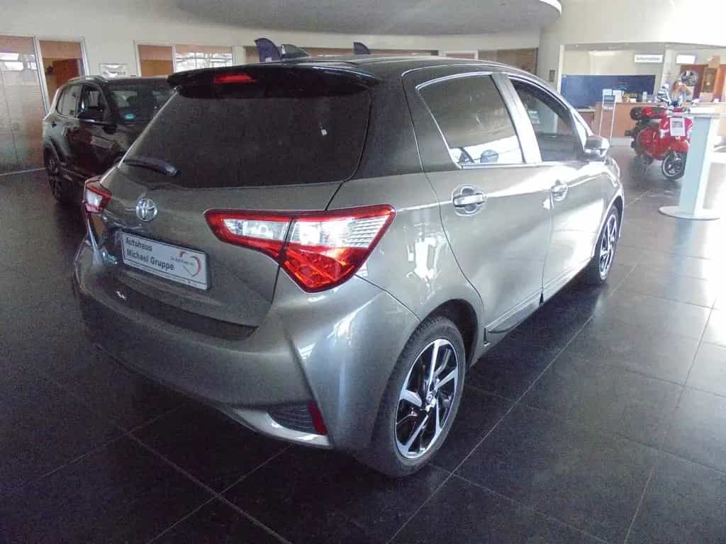 Toyota Yaris 5-Türer 1,5-Dual-VVT-iE Style Selection 03/2021-photo-2
