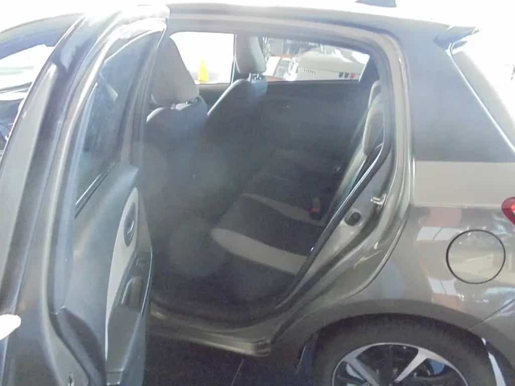Toyota Yaris 5-Türer 1,5-Dual-VVT-iE Style Selection 03/2021-photo-4