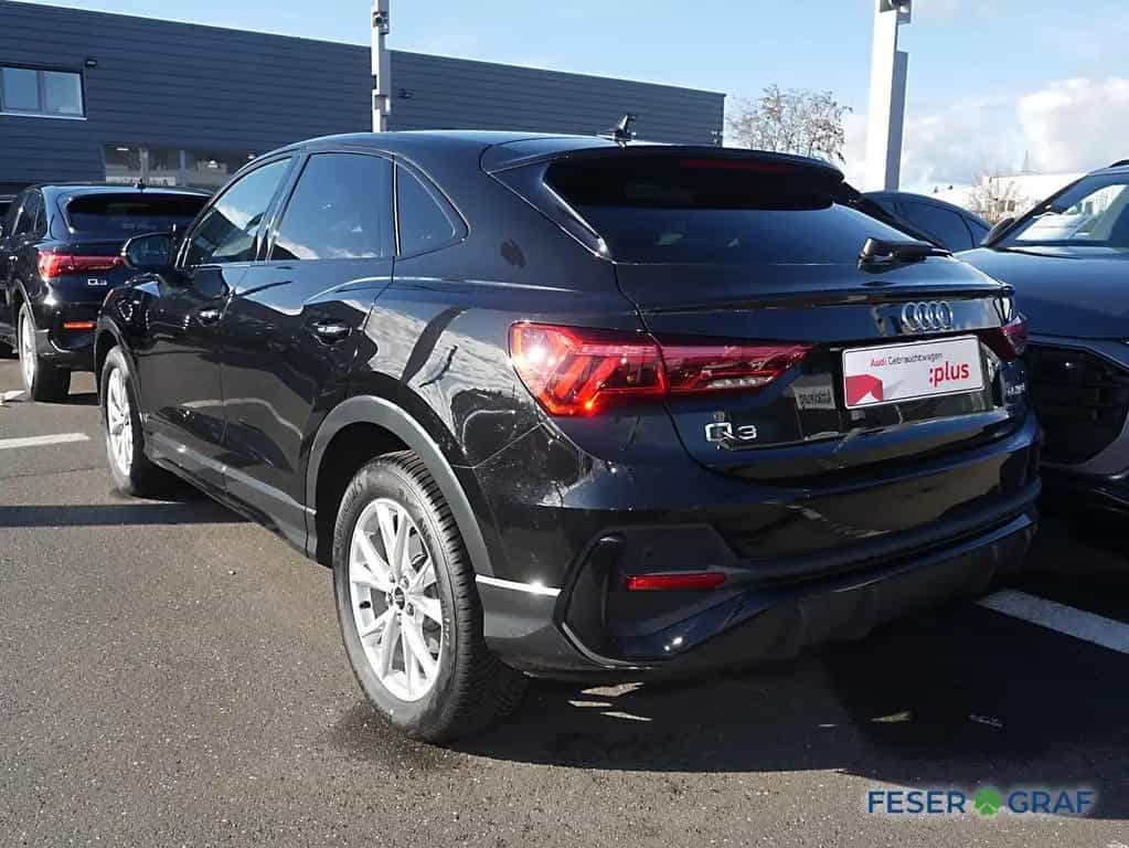 Audi Q3 Sportback 35 TFSI S line Ext. AHK Navi RüKa 08/2025-photo-3