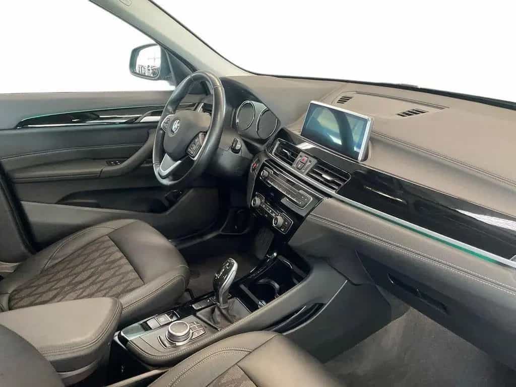 BMW X1 18 d xLine Plus sDrive Steptronic 06/2021-photo-11