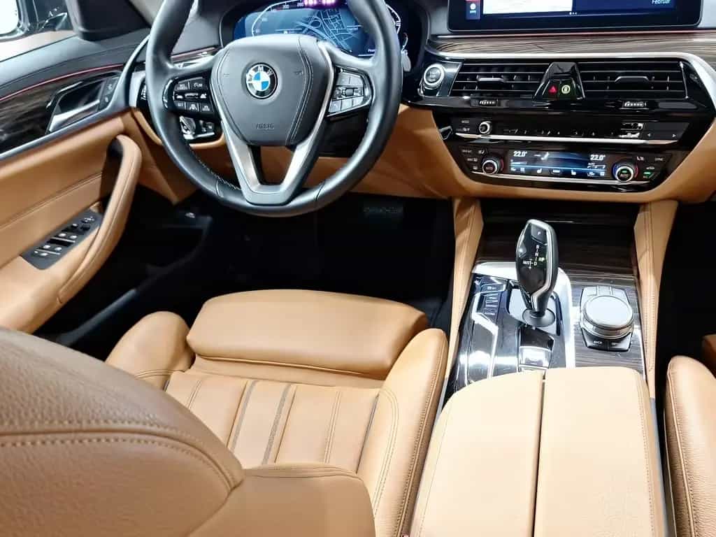BMW 5 Series d xDrive Touring AHK Driv.Assist.Prof Kamera 11/2022-photo-13