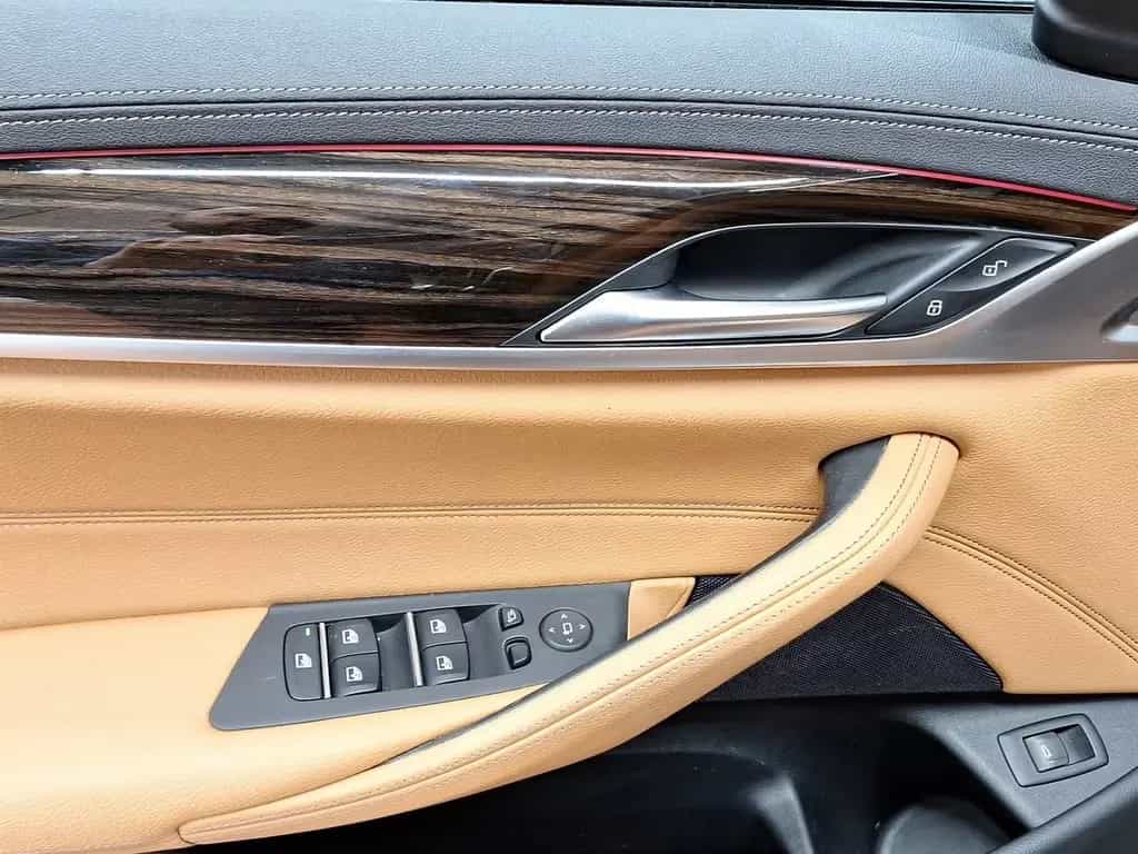 BMW 5 Series d xDrive Touring AHK Driv.Assist.Prof Kamera 11/2022-photo-15