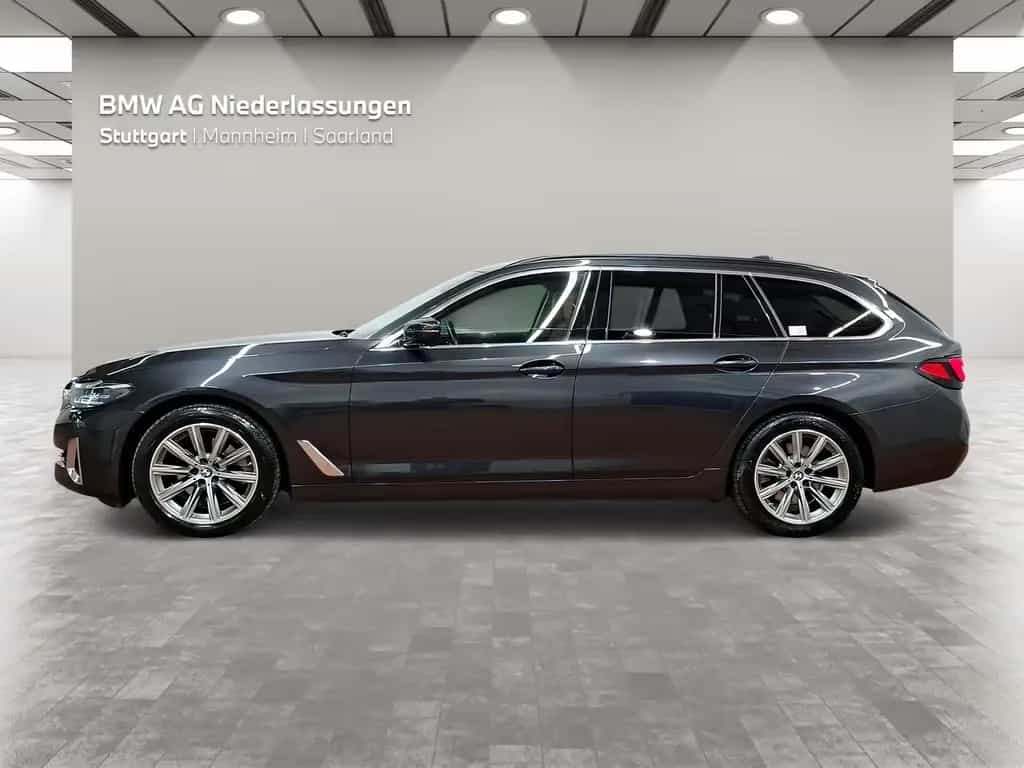 BMW 5 Series d xDrive Touring AHK Driv.Assist.Prof Kamera 11/2022-photo-2
