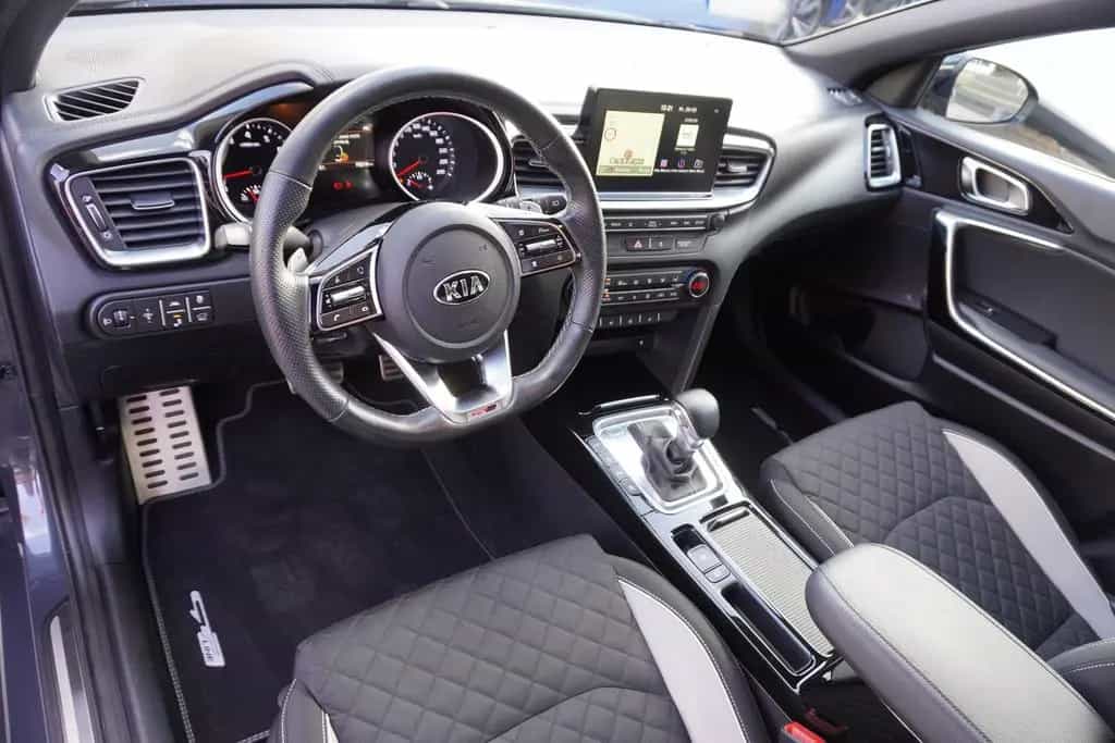 Kia Ceed SW 1.4 T-GDI DCT GT-Line ACC LED Navi PDC 07/2019-photo-10
