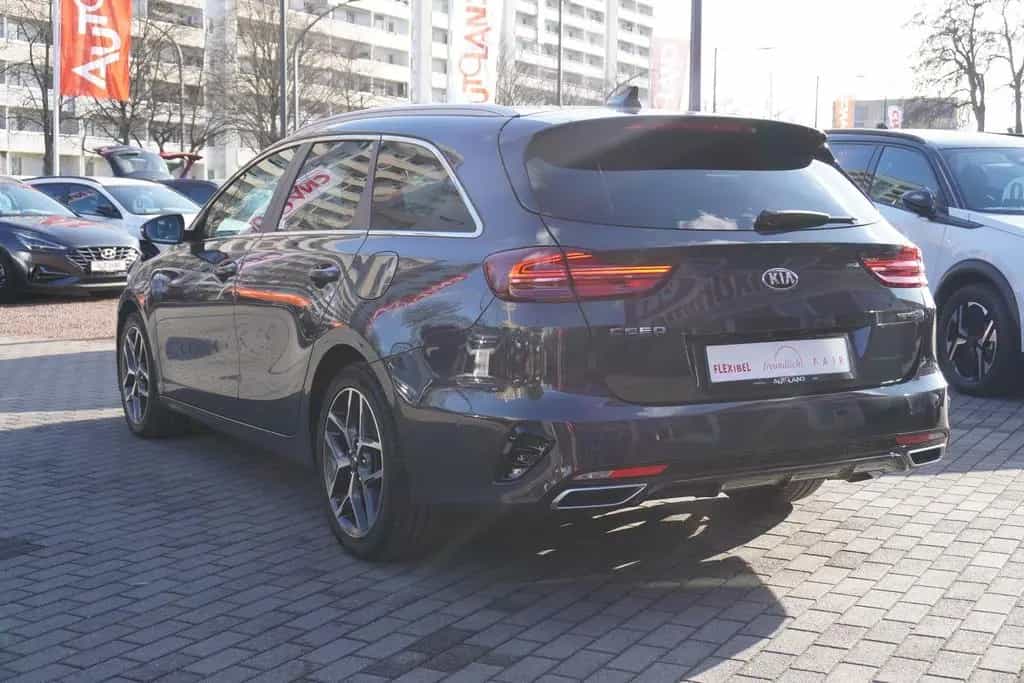 Kia Ceed SW 1.4 T-GDI DCT GT-Line ACC LED Navi PDC 07/2019-photo-3