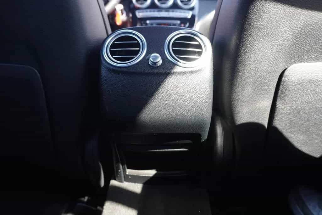 Mercedes-Benz GLC 250 4Matic Aut. LED Navi Panorama Burmester 04/2017-photo-10