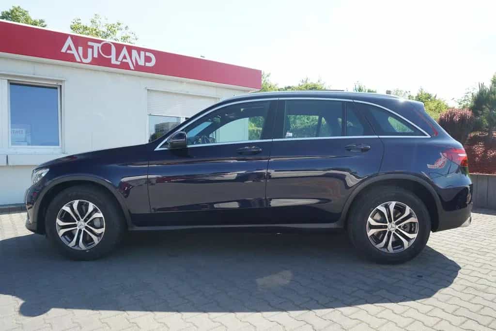 Mercedes-Benz GLC 250 4Matic Aut. LED Navi Panorama Burmester 04/2017-photo-2