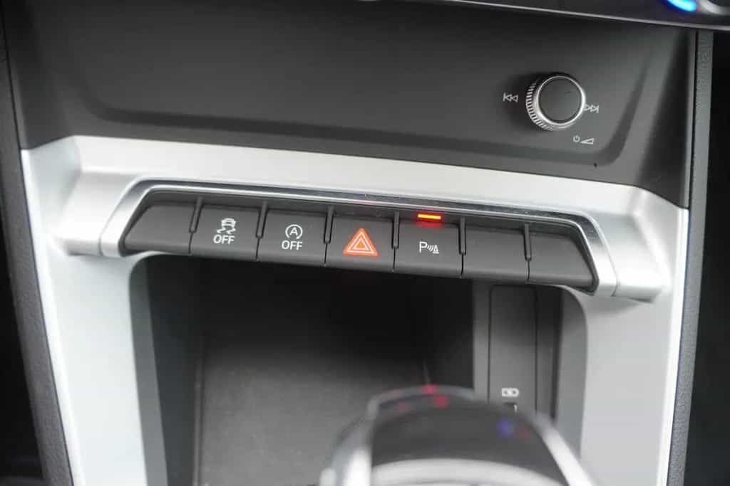 Audi Q3 40 TFSI quattro S line S-Tronic LED Navi PDC 10/2019-photo-24