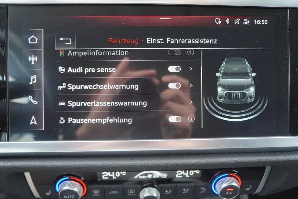 Audi Q3 40 TFSI quattro S line S-Tronic LED Navi PDC 10/2019-photo-27