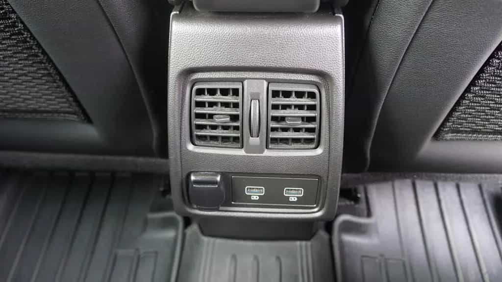 Renault Captur II 1.3 TCE Rive Gauche LED Navi Kamera 06/2022-photo-12