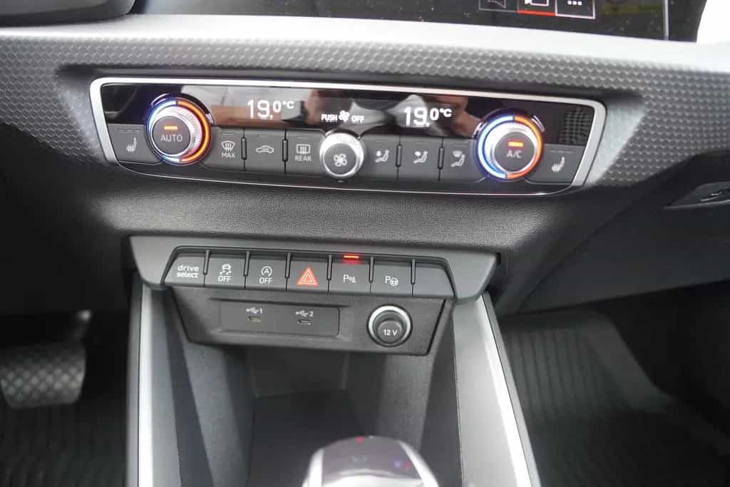Audi A1 Sportback 40 TFSI S line LED ACC App-Connect 12/2021-photo-24