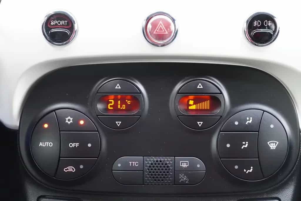 Abarth 595 1.4 Turismo Bi-Xenon Klimaaut. Panorama PDC 06/2016-photo-13