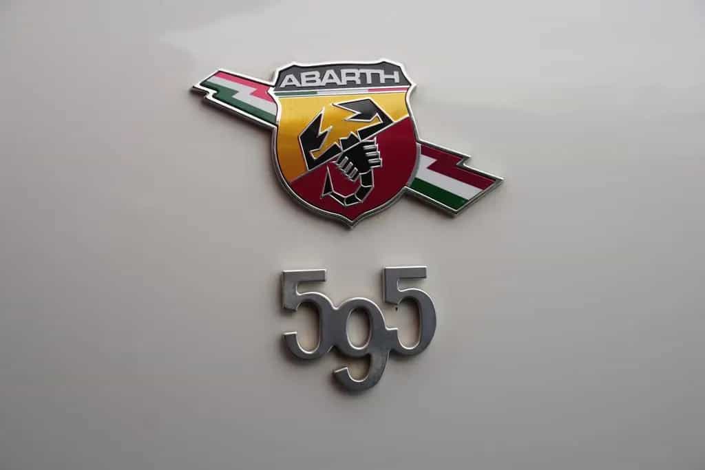 Abarth 595 1.4 Turismo Bi-Xenon Klimaaut. Panorama PDC 06/2016-photo-27