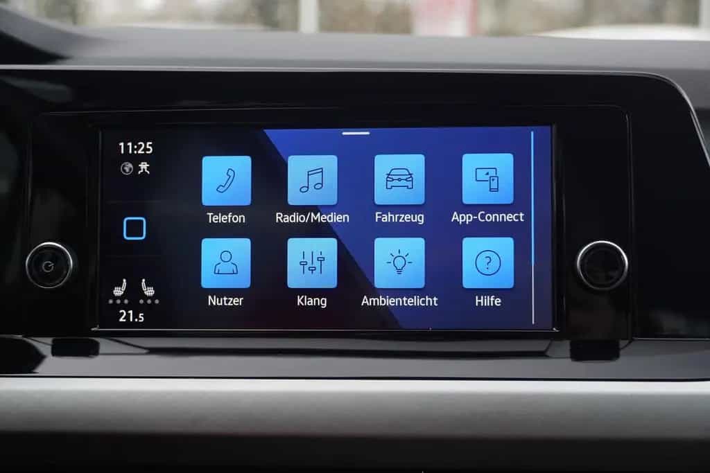 Volkswagen Golf VIII Variant 1.0 Life LED Klimaaut. DAB USB 06/2022-photo-11