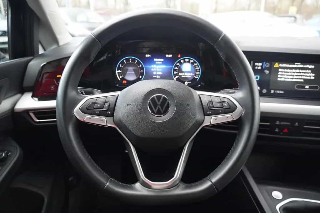 Volkswagen Golf VIII Variant 1.0 Life LED Klimaaut. DAB USB 06/2022-photo-19