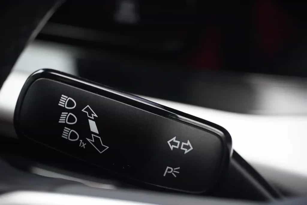 Volkswagen Golf VIII Variant 1.0 Life LED Klimaaut. DAB USB 06/2022-photo-23