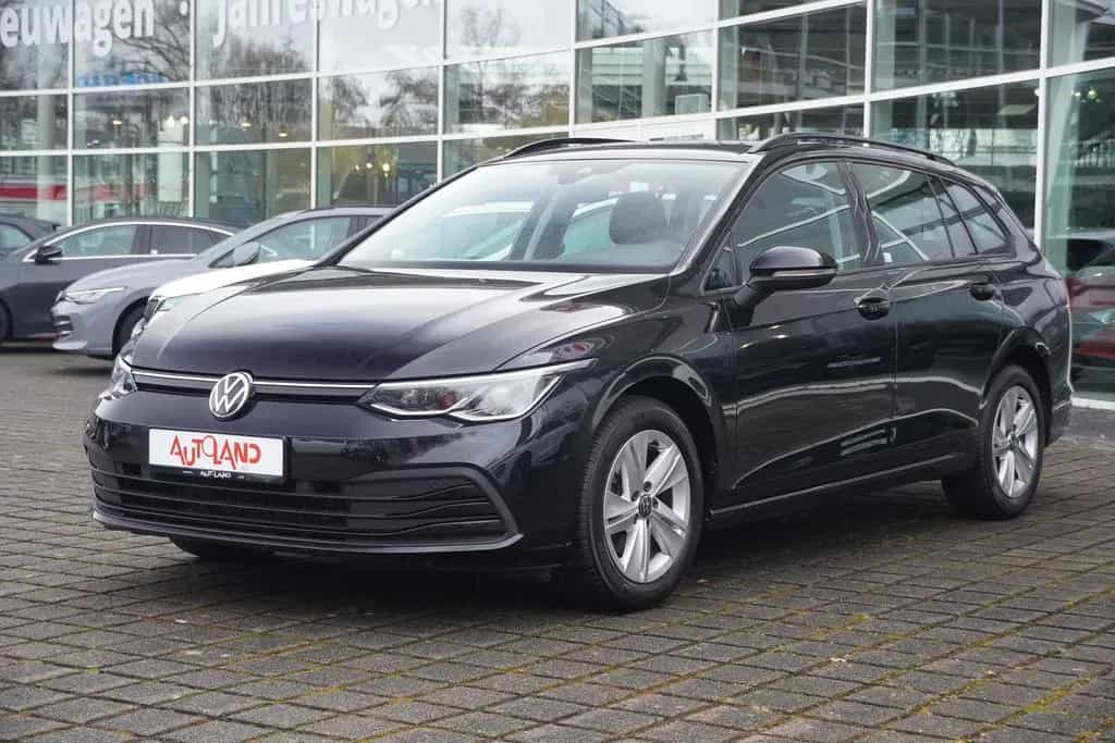 Volkswagen Golf VIII Variant 1.0 Life LED Klimaaut. DAB USB 06/2022-photo-6