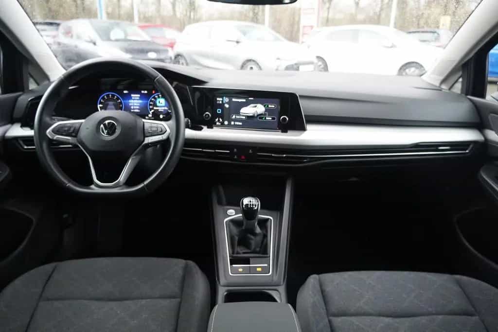 Volkswagen Golf VIII Variant 1.0 Life LED Klimaaut. DAB USB 06/2022-photo-9