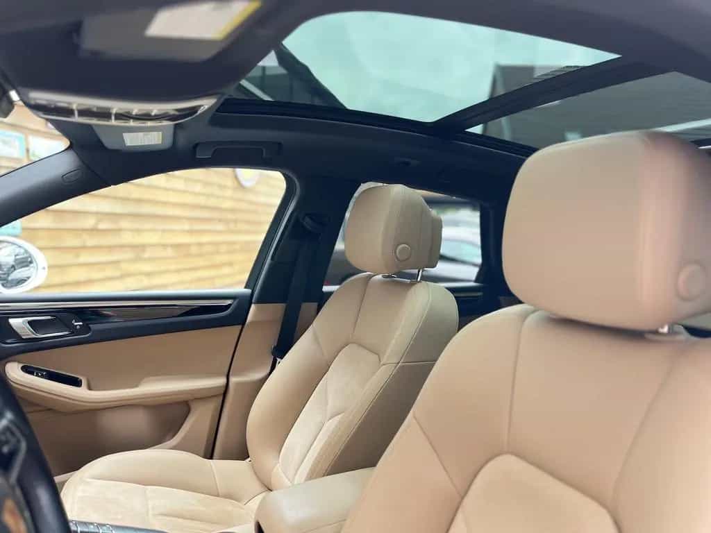 Porsche Macan Pano Navi SHZ LED Kamera 06/2020-photo-17