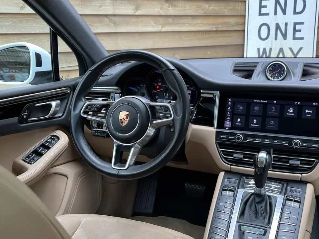 Porsche Macan Pano Navi SHZ LED Kamera 06/2020-photo-19