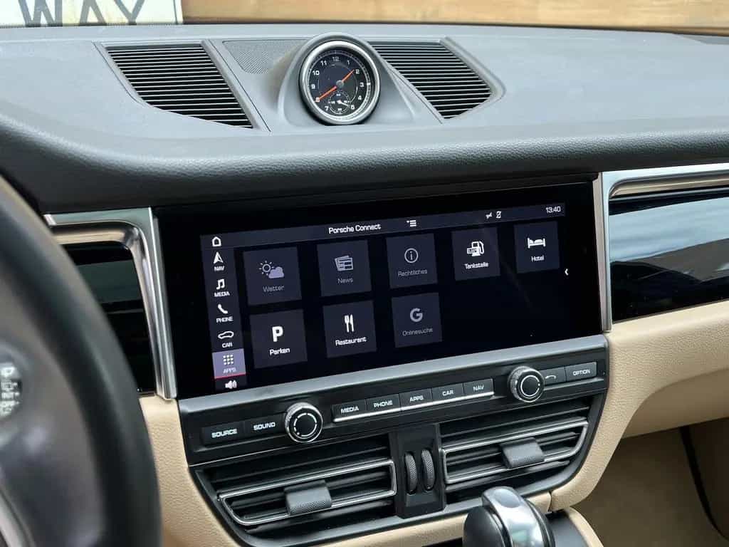 Porsche Macan Pano Navi SHZ LED Kamera 06/2020-photo-20