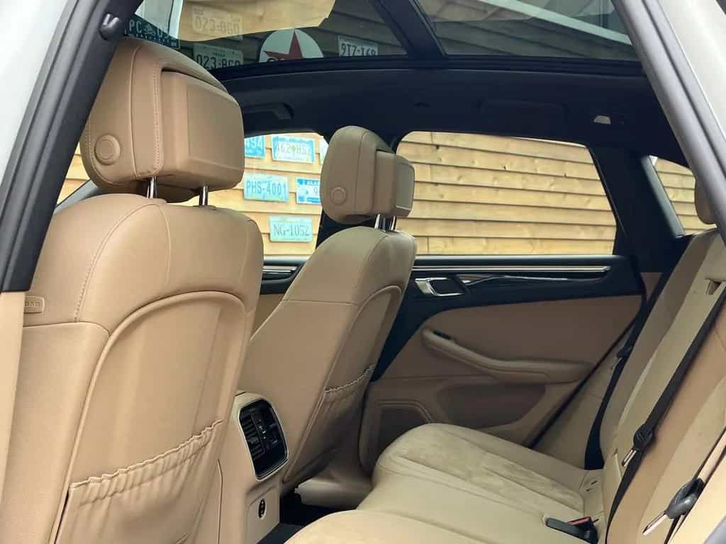 Porsche Macan Pano Navi SHZ LED Kamera 06/2020-photo-24