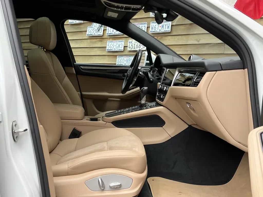 Porsche Macan Pano Navi SHZ LED Kamera 06/2020-photo-27
