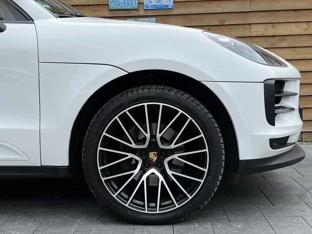Porsche Macan Pano Navi SHZ LED Kamera 06/2020-photo-8
