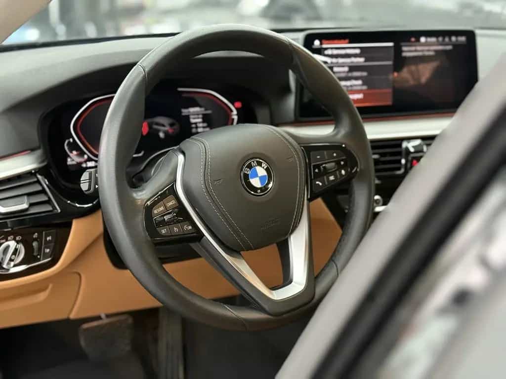 BMW 5 Series 520 dA Touring, Leder, 1 Hand, BMW Scheckheft 12/2022-photo-17