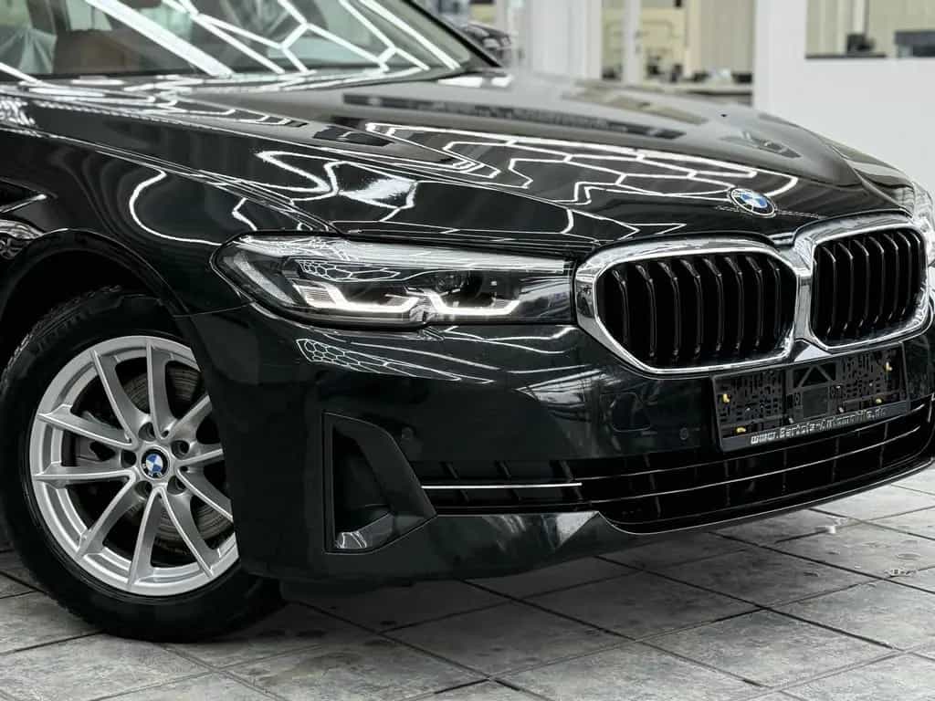 BMW 5 Series 520 dA Touring, Leder, 1 Hand, BMW Scheckheft 12/2022-photo-21