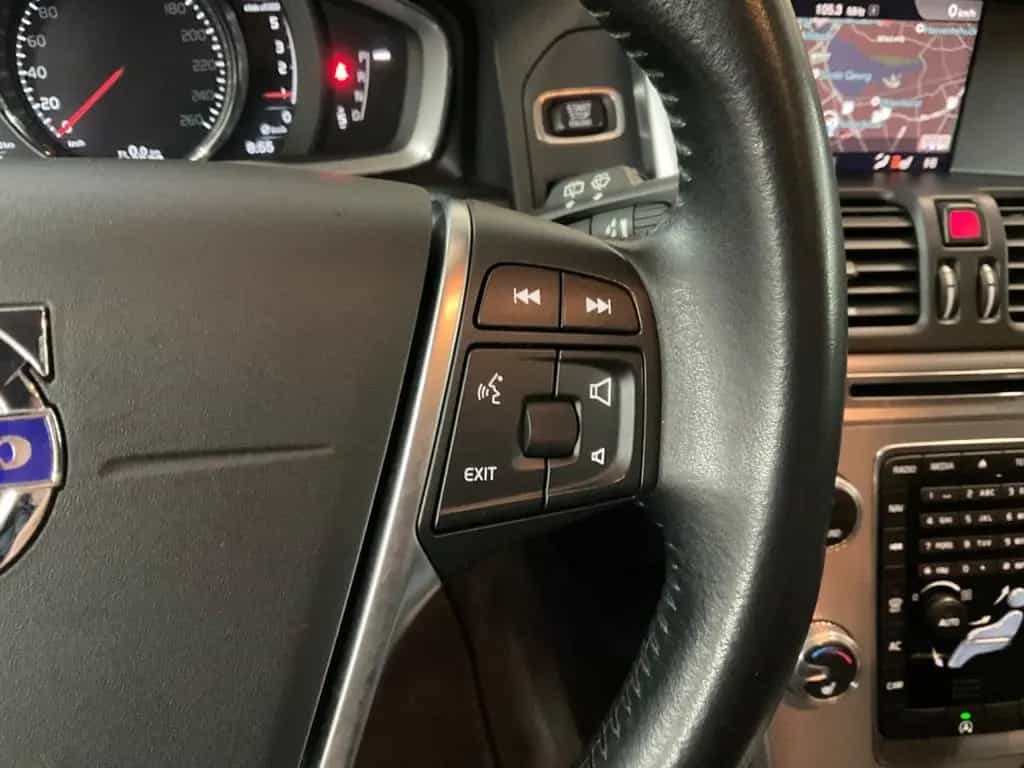 Volvo XC60 Summum 2WD Aut.Navi.Tüv05-2027 05/2017-photo-38
