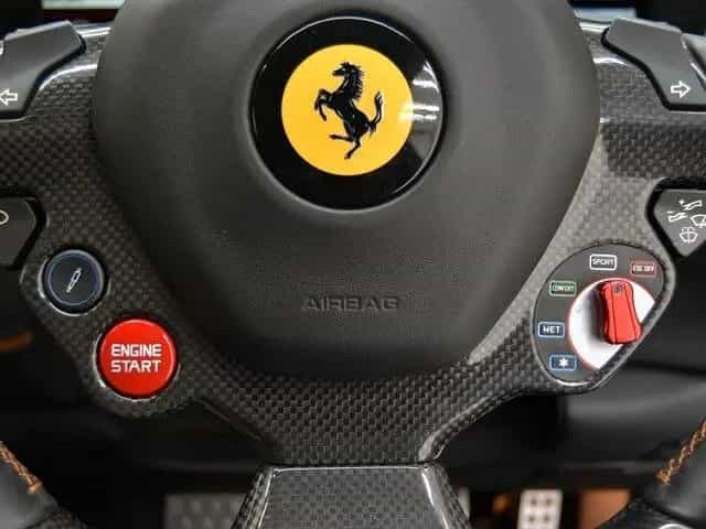 Ferrari FF 6,3 V12 4x4 06/2014-photo-17