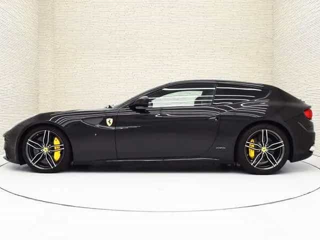Ferrari FF 6,3 V12 4x4 06/2014-photo-2