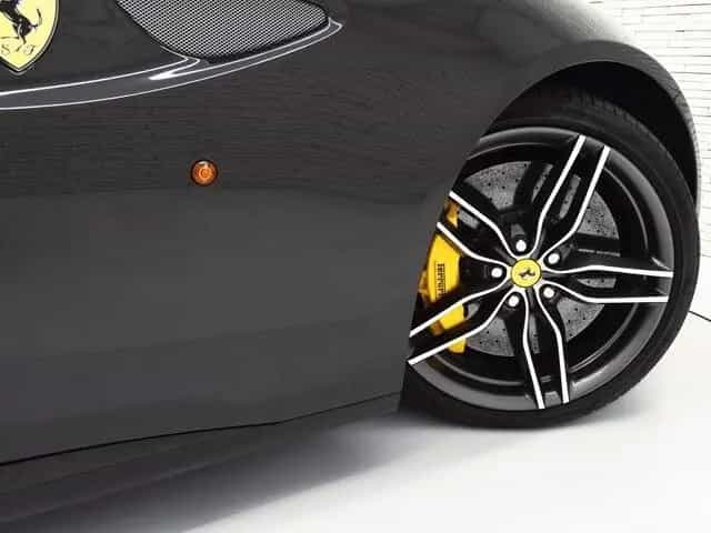 Ferrari FF 6,3 V12 4x4 06/2014-photo-20