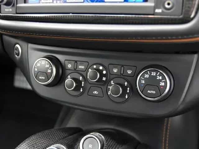 Ferrari FF 6,3 V12 4x4 06/2014-photo-23