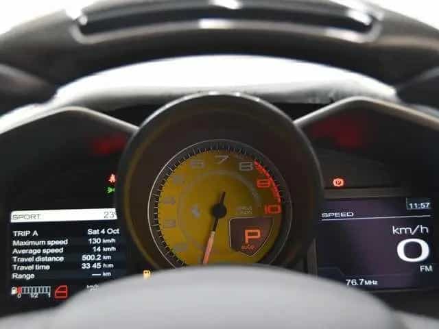 Ferrari FF 6,3 V12 4x4 06/2014-photo-30