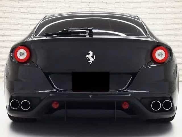Ferrari FF 6,3 V12 4x4 06/2014-photo-7
