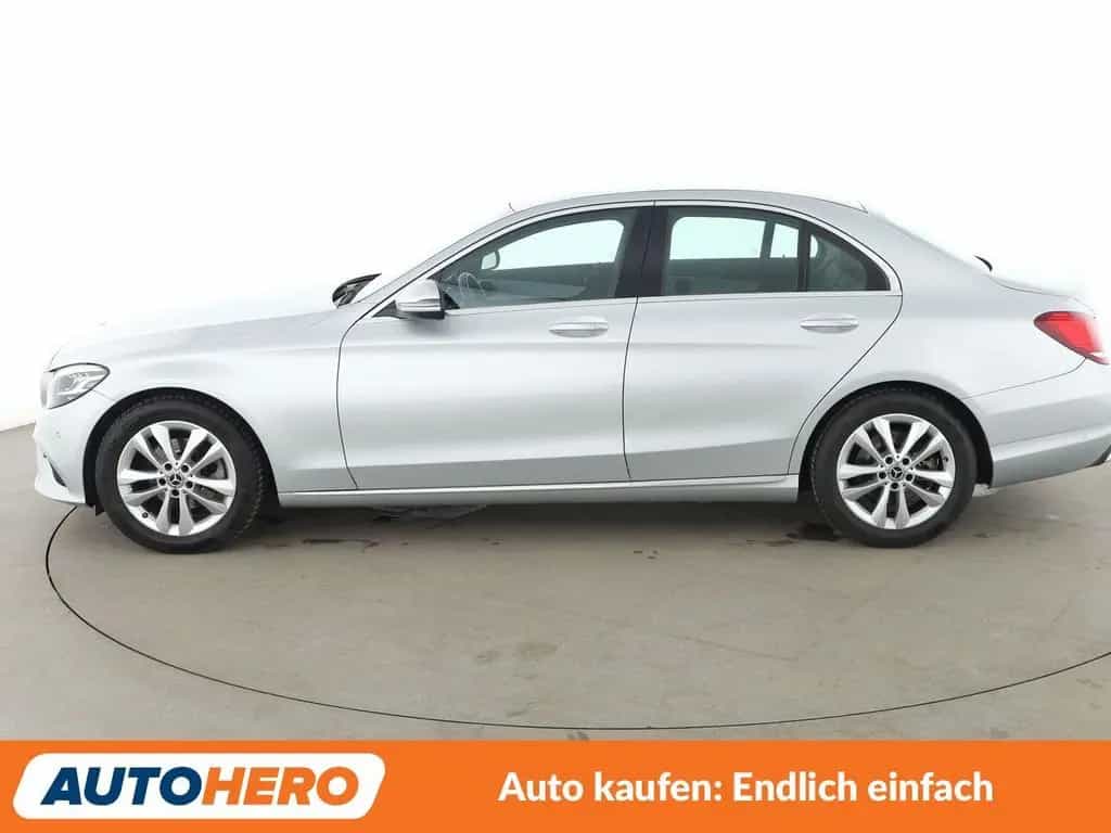 Mercedes-Benz C-Class 180 Avantgarde Aut.*NAV*LED*TEMP*CAM*PDC*SHZ* 06/2020-photo-2