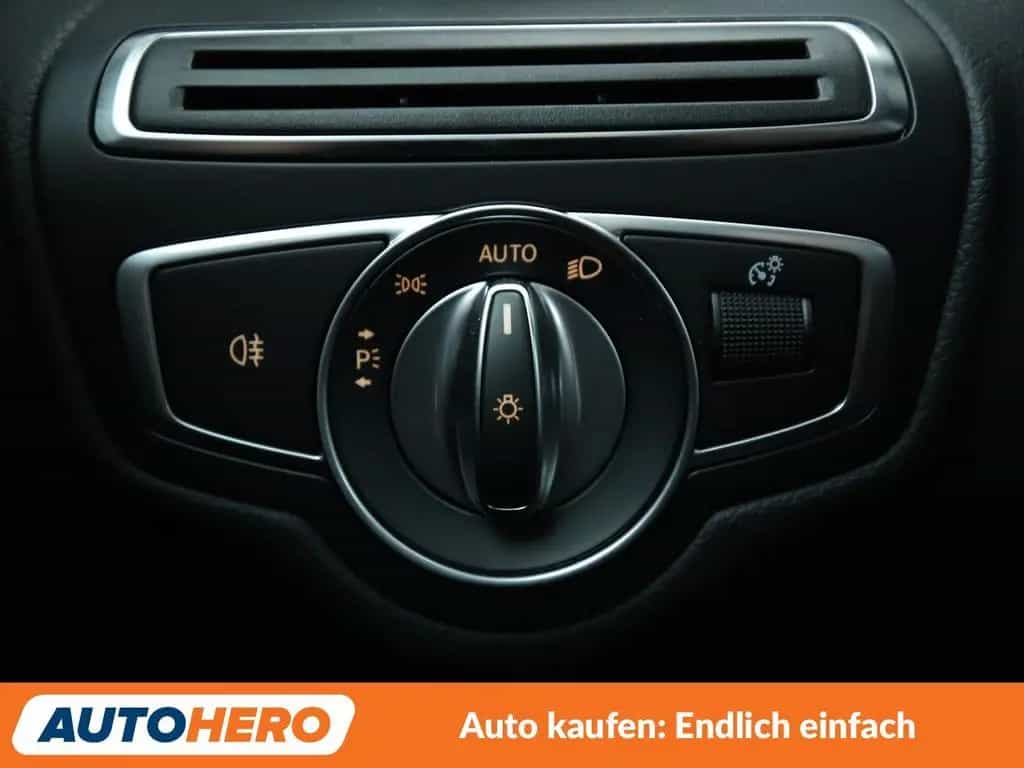 Mercedes-Benz C-Class 180 Avantgarde Aut.*NAV*LED*TEMP*CAM*PDC*SHZ* 06/2020-photo-25