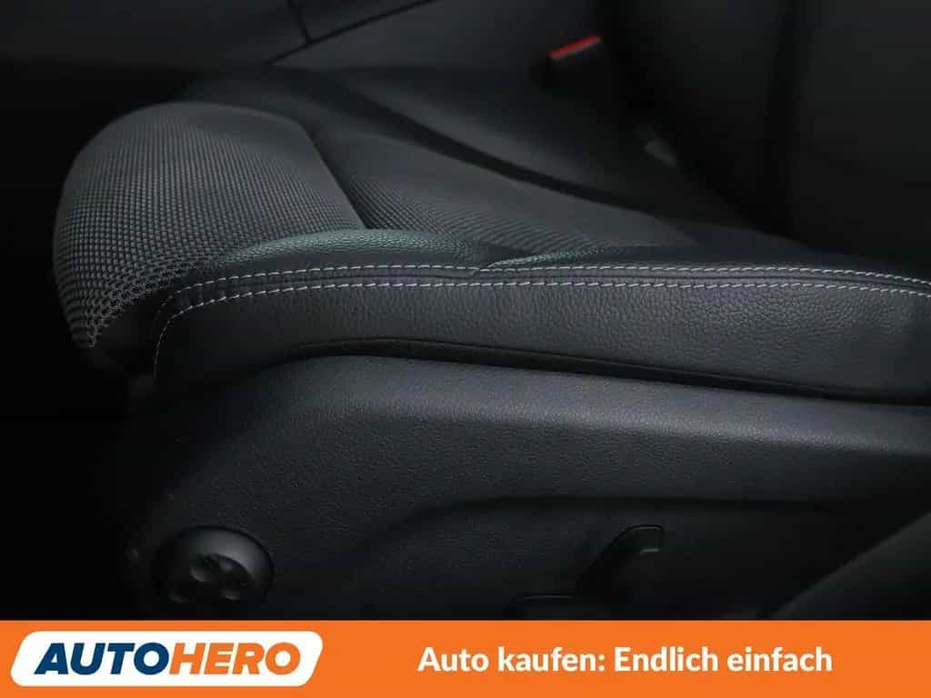 Mercedes-Benz C-Class 180 Avantgarde Aut.*NAV*LED*TEMP*CAM*PDC*SHZ* 06/2020-photo-28