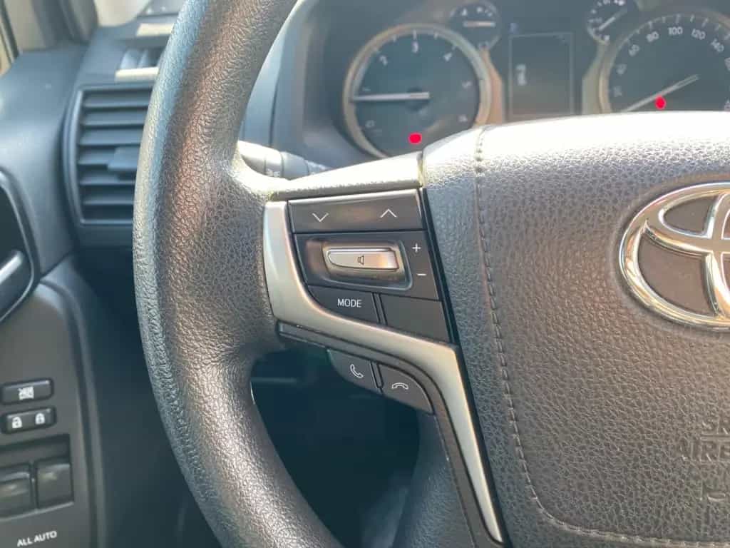 Toyota Land Cruiser 2.8 D-4D Automatik *SmartKey*BT*PDC 03/2020-photo-21