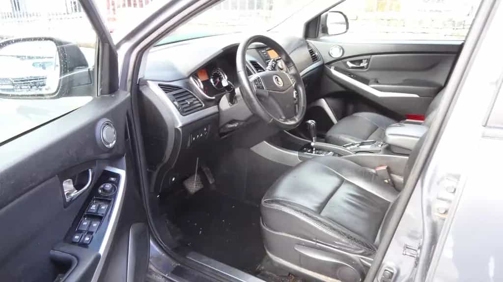 Ssangyong Korando Leder Automatik 4x4 04/2015-photo-11